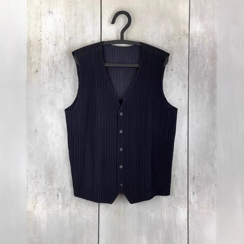 Miyake Pleated Original Unders - đánh giá và giá Undershirt Crew Neck